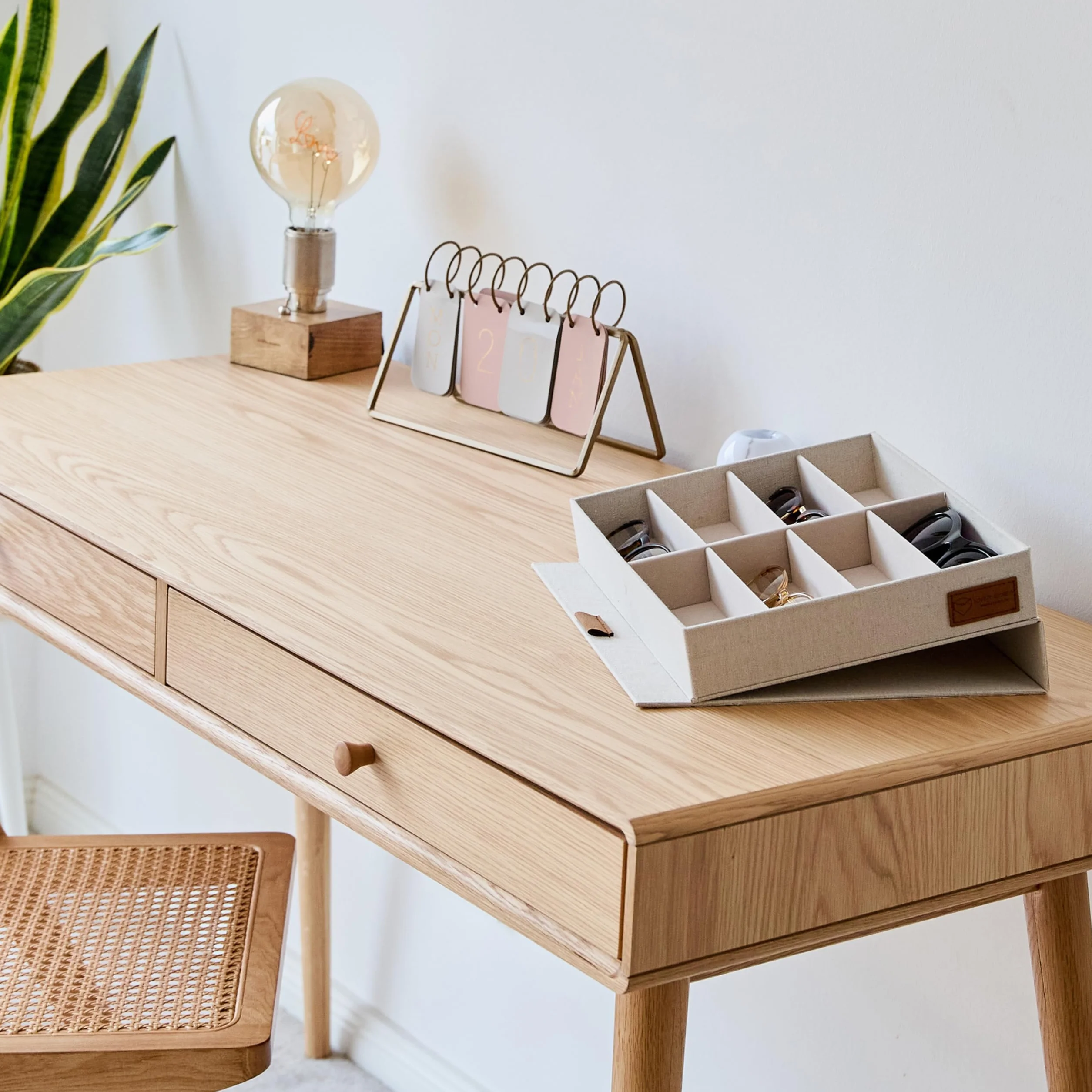 LOVE IT STORE IT Premium Brillenbox für 8 Sonnenbrillen - Aus Leinen Stoff - Brillenaufbewahrung mehrere Brillen - Verstärkt mit Holz - Beige - 32x25x5,5 cm