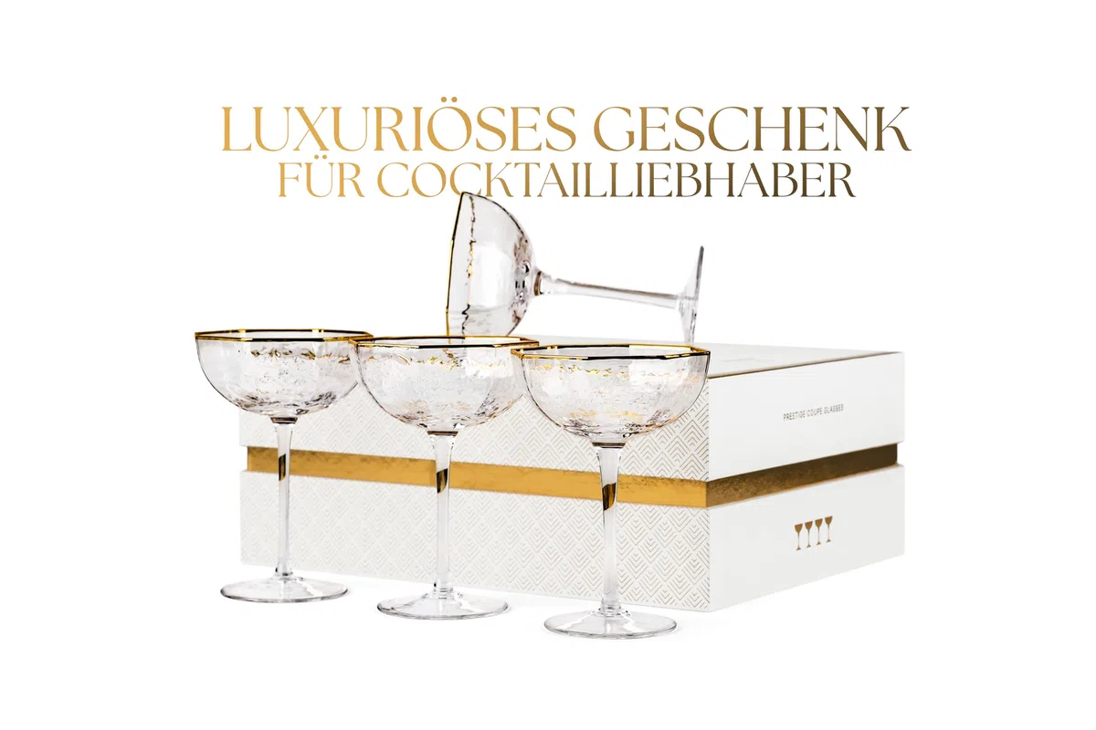 GLASSIQUE CADEAU Kleine 150 ml Prestige Espresso Martini Gläser mit Goldrand für Daiquiri, Cocktail, Champagner | 4er Set | Achteckige Kristall Coupe Gläser mit Langen Stiel | Elegante Martinigläser