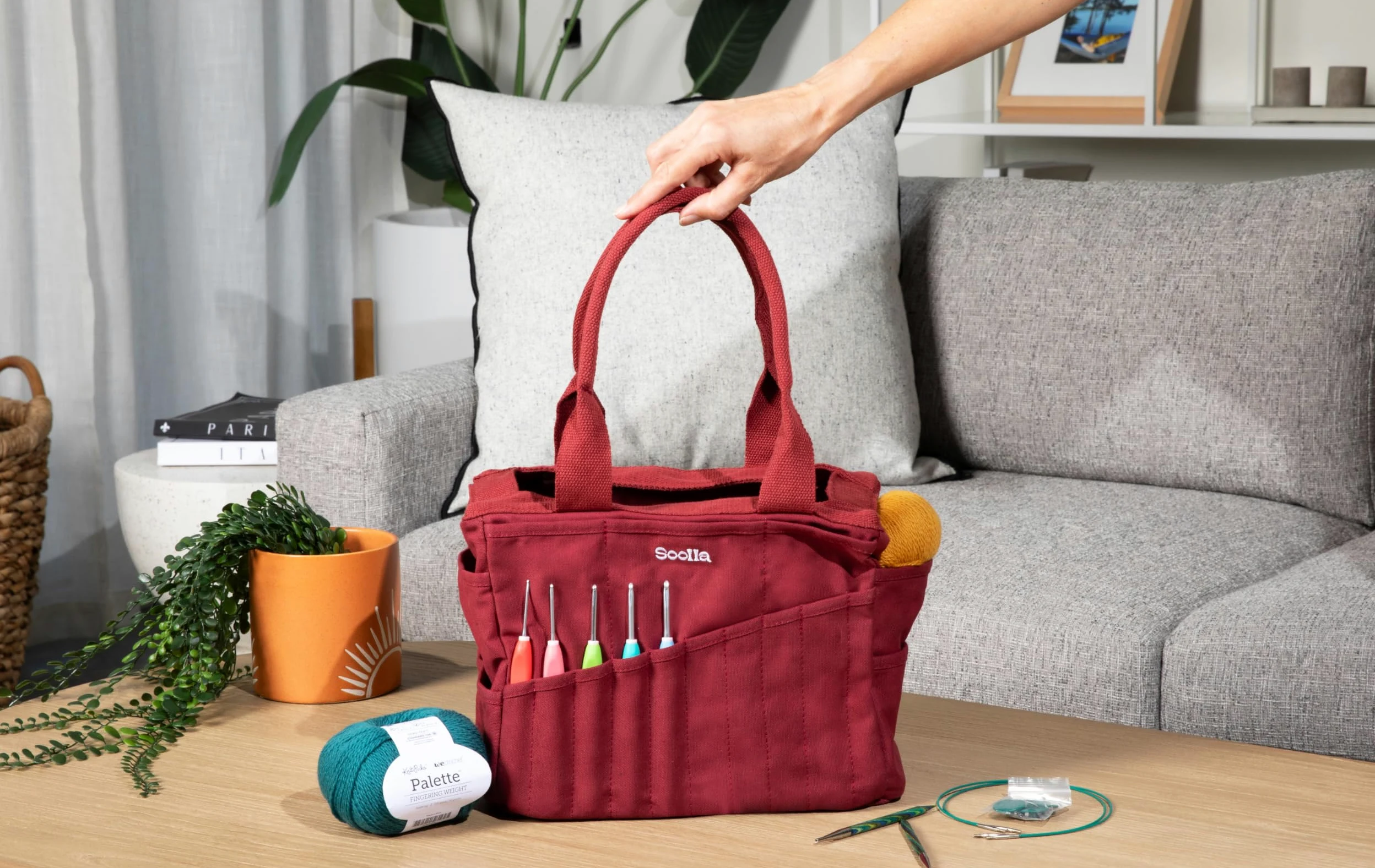 Soolla Studio Kunst-Organizer: Aufbewahrung für Töpferwerkzeuge, Waschbare Handarbeitstasche, Strick- und Häkelprojekttasche, 30 Taschen, 15+ Leinwandfarben, Künstlertasche für Erwachsene (Ganja-Grün)