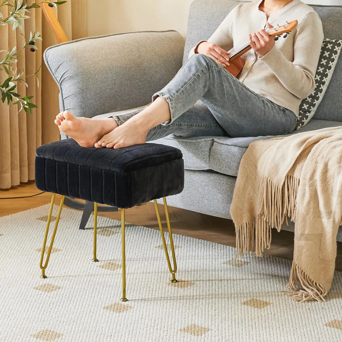 IBUYKE Samt Hocker Stuhl mit Stauraum, Fußstütze Fußhocker Ottoman, Kleiner Beistelltisch, mit 4-Metallbeinen, mit Anti-Rutsch-Füßen, für Make-up Raum, Schlafzimmer, schwarz L/G-50B