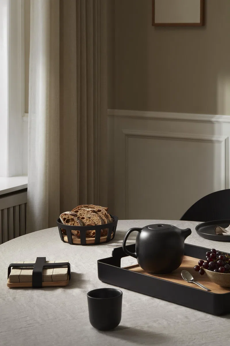 Eva Solo | Nordic Kitchen Serviettenhalter | Bewahren Sie Servietten gesammelt an einem Ort auf | Black