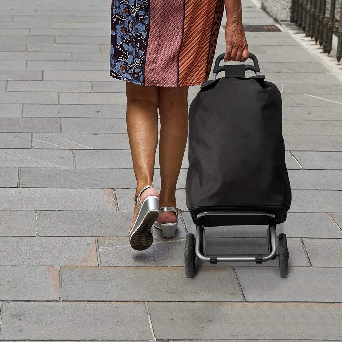 Hoppa Einkaufstrolley Klappbar 57L | Wasserdichter Einkaufstrolley Modern | Robuster Einkaufswagen Zum Schieben | Leichte Einkaufstasche Mit Rädern | Hackenporsche Mit Kordelverschluss