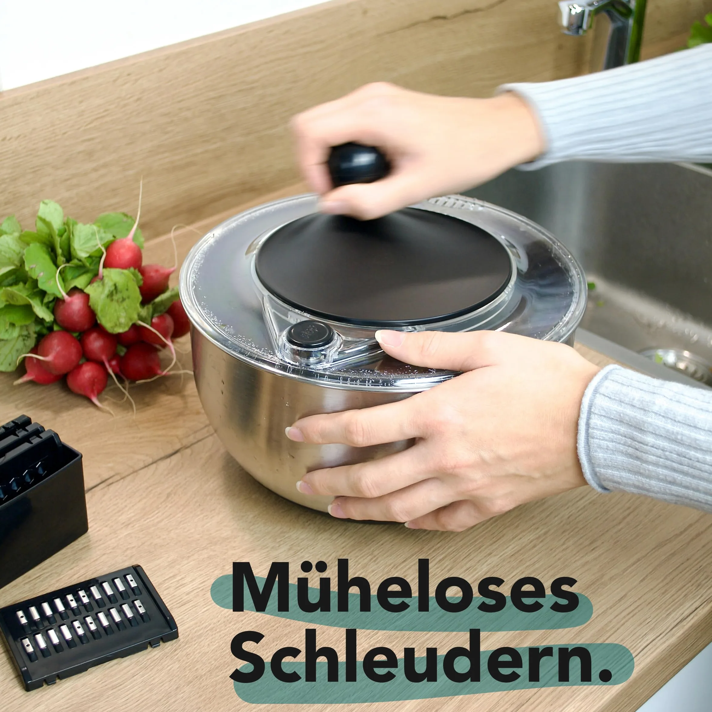 Cookery Salatschleuder aus Edelstahl (4,5l) + Gemüsehobel mit 5 Klingen | einfaches Salatschleudern durch rutschfesten Boden und Kurbelantrieb