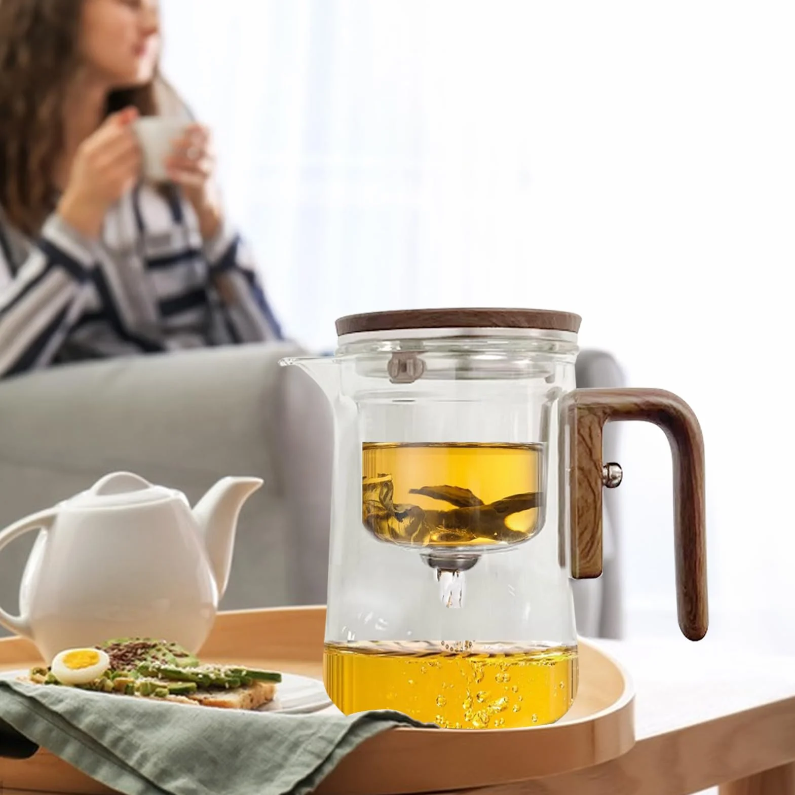 Enchanti Hexerei Teekanne mit Infusor - Glas mit Holzgriff, Wassertrennung, Presse Klar mit Sieb, Enchantipot Magic Tea Pot für Losen Tee, 500mL