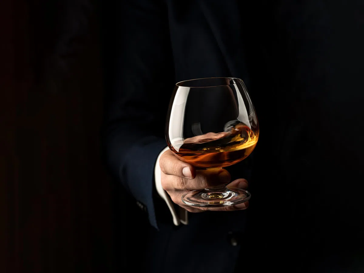 GLASSIQUE CADEAU Große 620 ml Brandy, Cognac und Armagnac Gläser | 2er Set | Kristall Spülmaschinenfest Cognacschwenker mit Kurzem Stiel | Cognacgläser Geschenkset