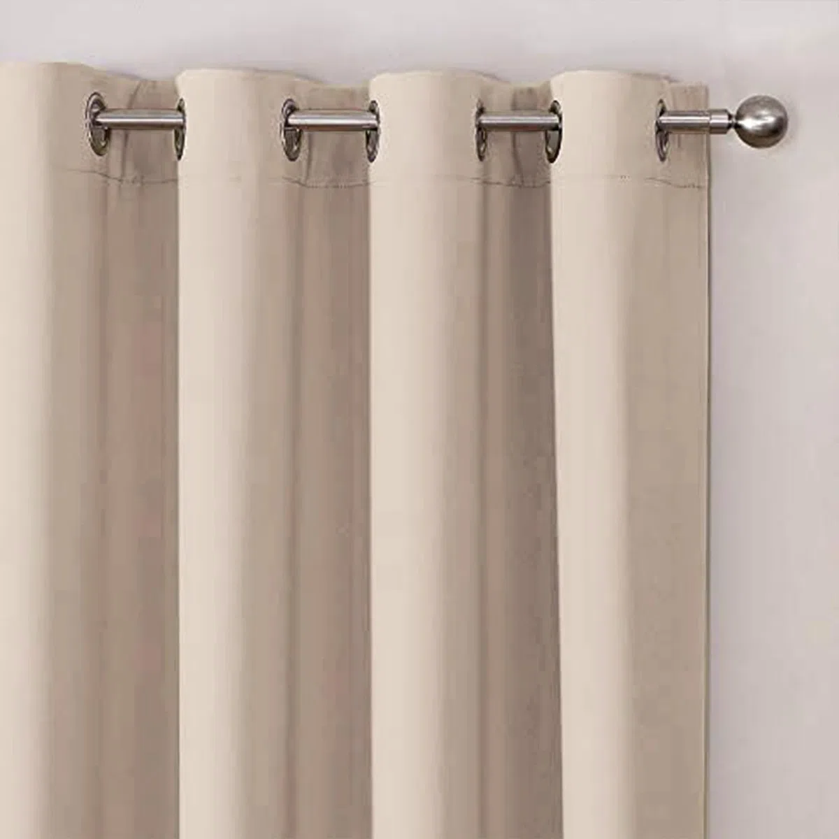 CUCRAF Vorhang Blickdicht Thermovorhang Kälteschutz 2er Set H225 x B140 cm Verdunklungsvorhänge Beige Gardinen mit Ösen, Weich und Langlebig Schallschutz Vorhang für Schlafzimmer Wohnzimmer