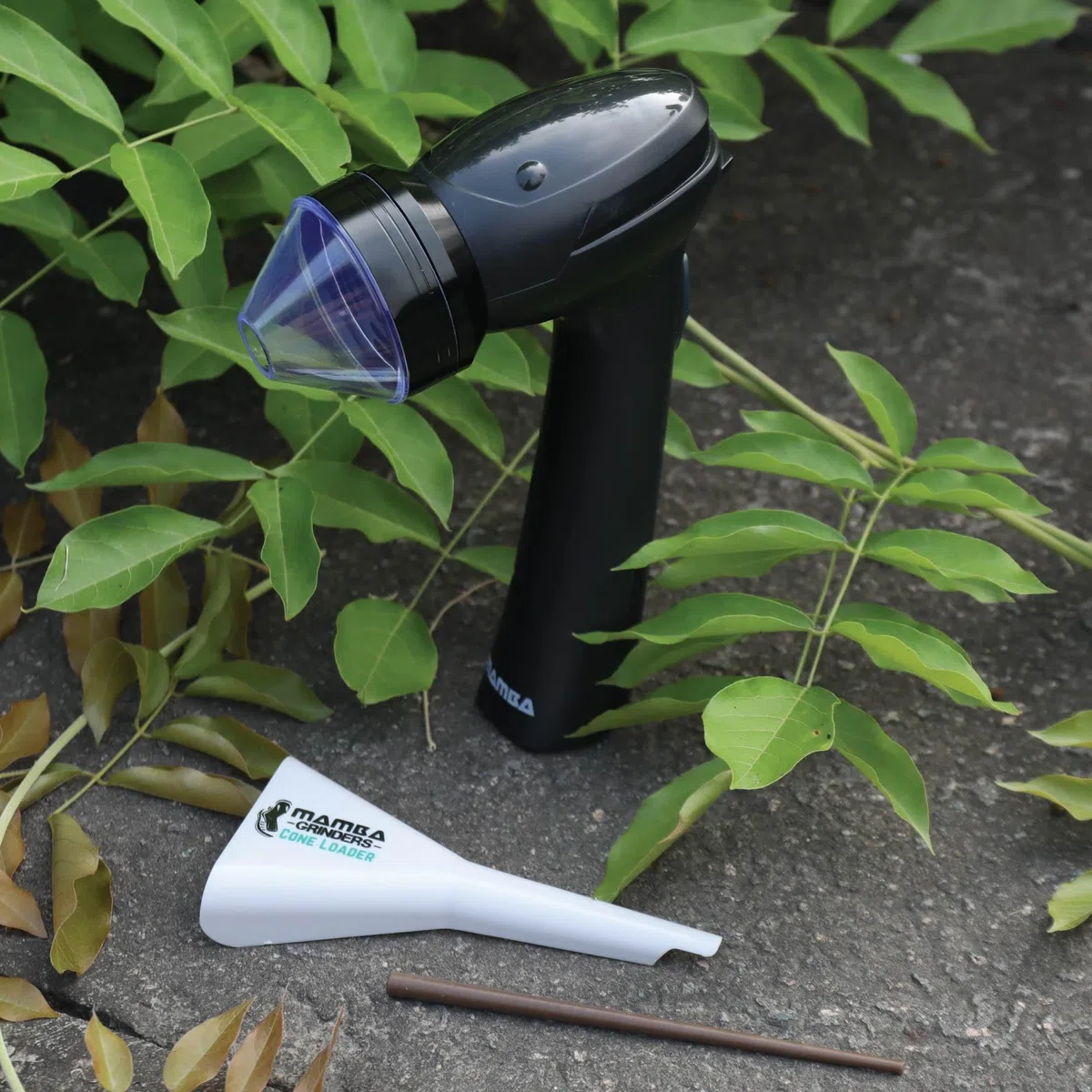 Mamba Grinder elektrischer Pollen Crusher Schwarz bis 1g, USB und Mamba Grinder Monster elektrische Gewürzmühle, USB-aufladbar