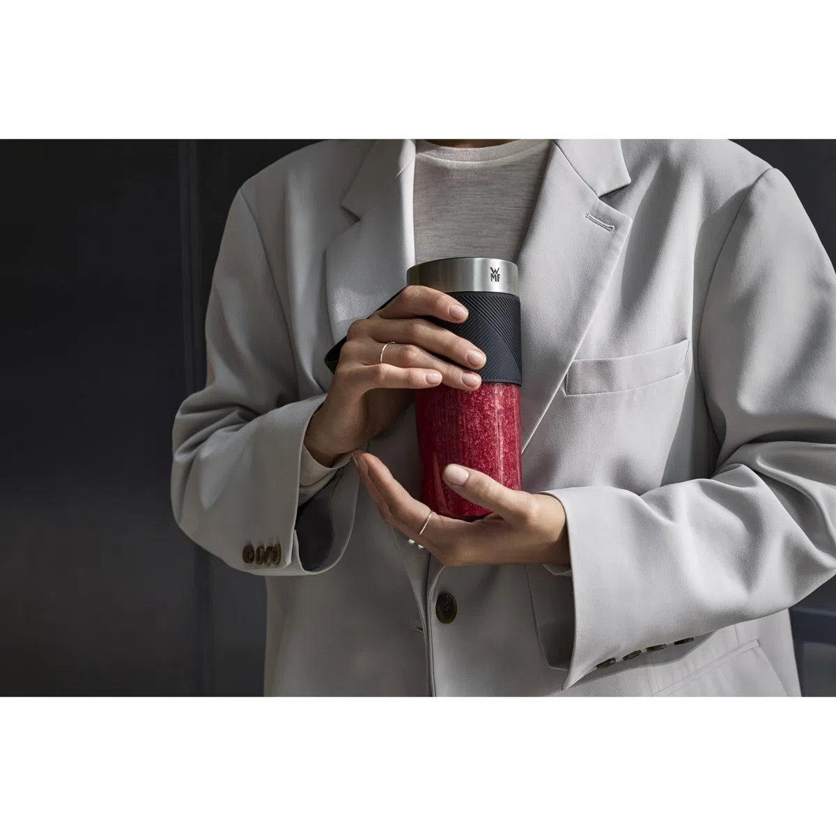 WMF Küchenminis Mix on the go 300 ml, Mini Mixer to go, USB Mixer Smoothie Maker, aufladbarer Personal Blender, tragbarer Mixer für Smoothies, Shakes